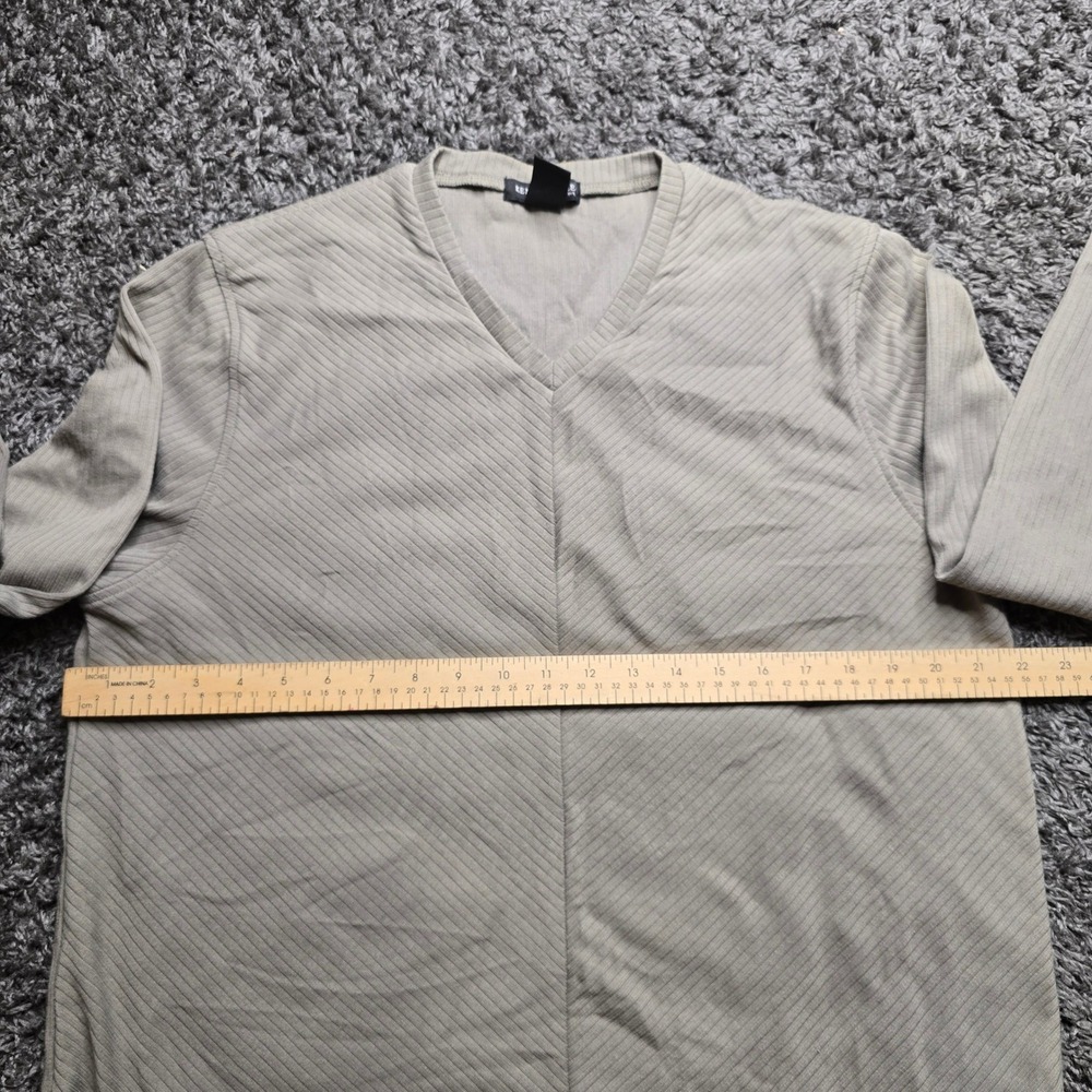 Kenneth Cole New York Men XL VNeck Ribbed Long Sleeve Pullover Top Taupe Chevron - Picture 3 of 5